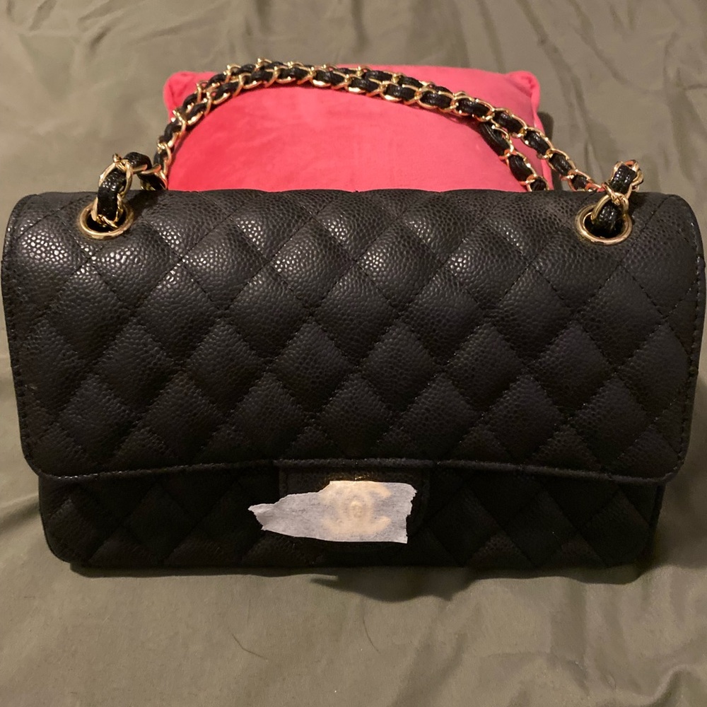 Black Quilted Chain Shoulder Bag